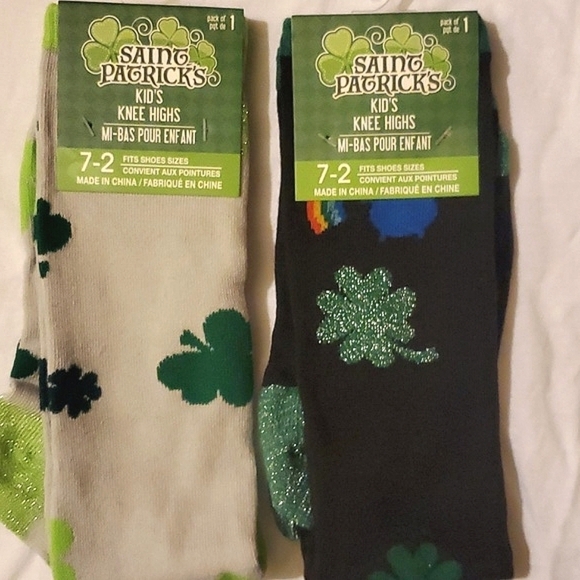 Kid's St Patrick's Day Themed Socks-2 pair(1 pair black,1 pair gray) Shoe sz 7-2 - Picture 1 of 4